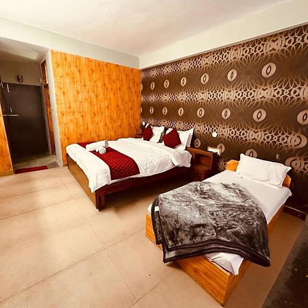 Hotel D Kanchan Manali Eksteriør bilde