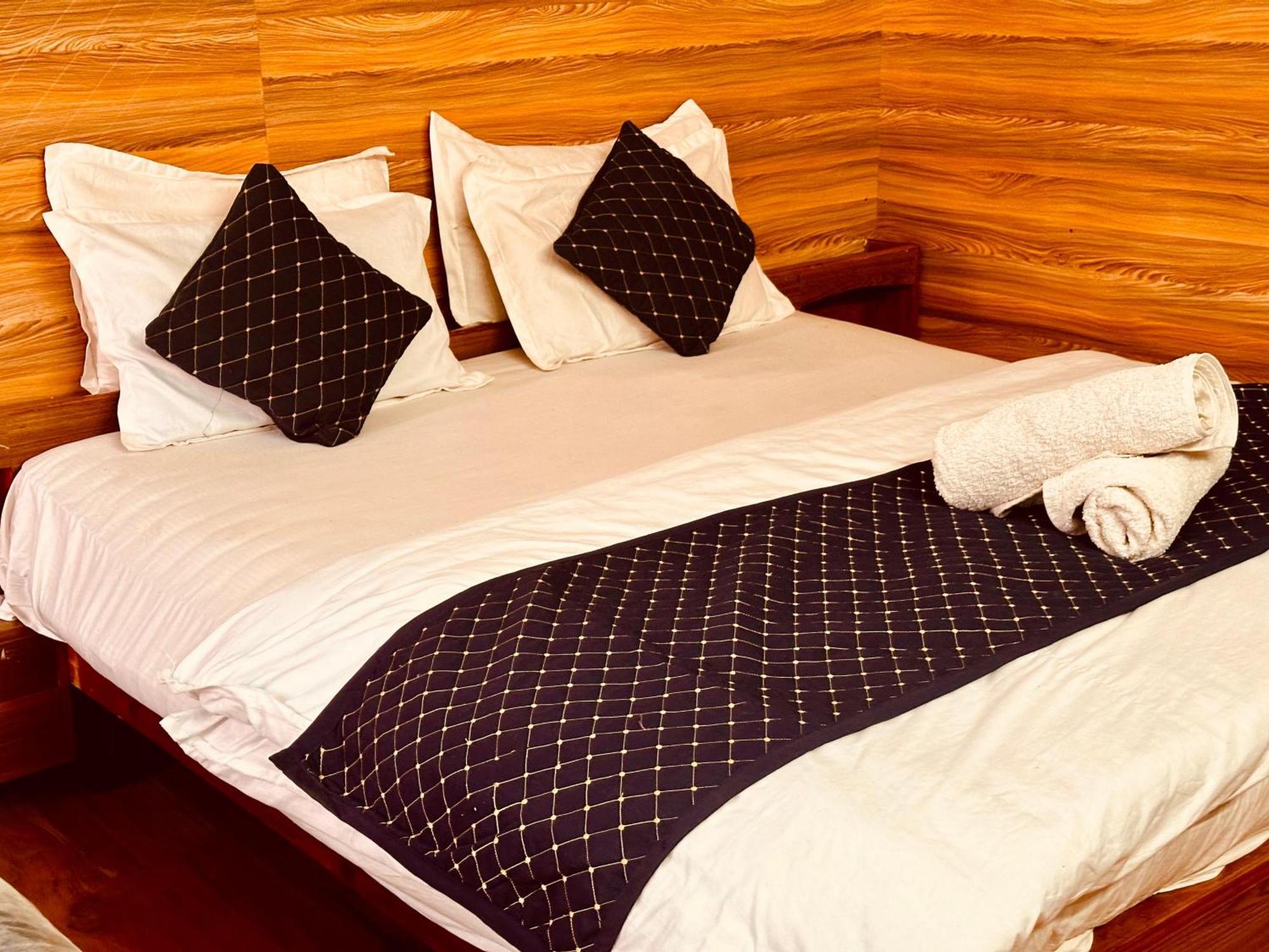 Hotel D Kanchan Manali Eksteriør bilde