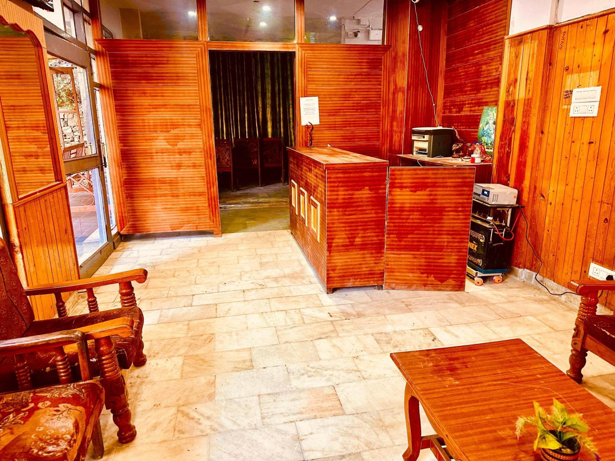 Hotel D Kanchan Manali Eksteriør bilde